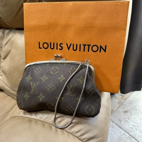 💼SUPER RARE VINTAGE KISS LOCK wristlet/purse - Picture 2 of 9